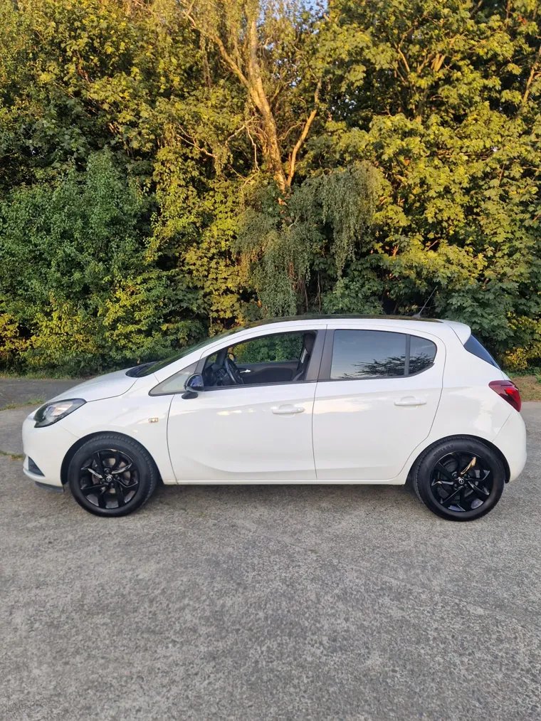 Corsa Black Edition  thumbnail